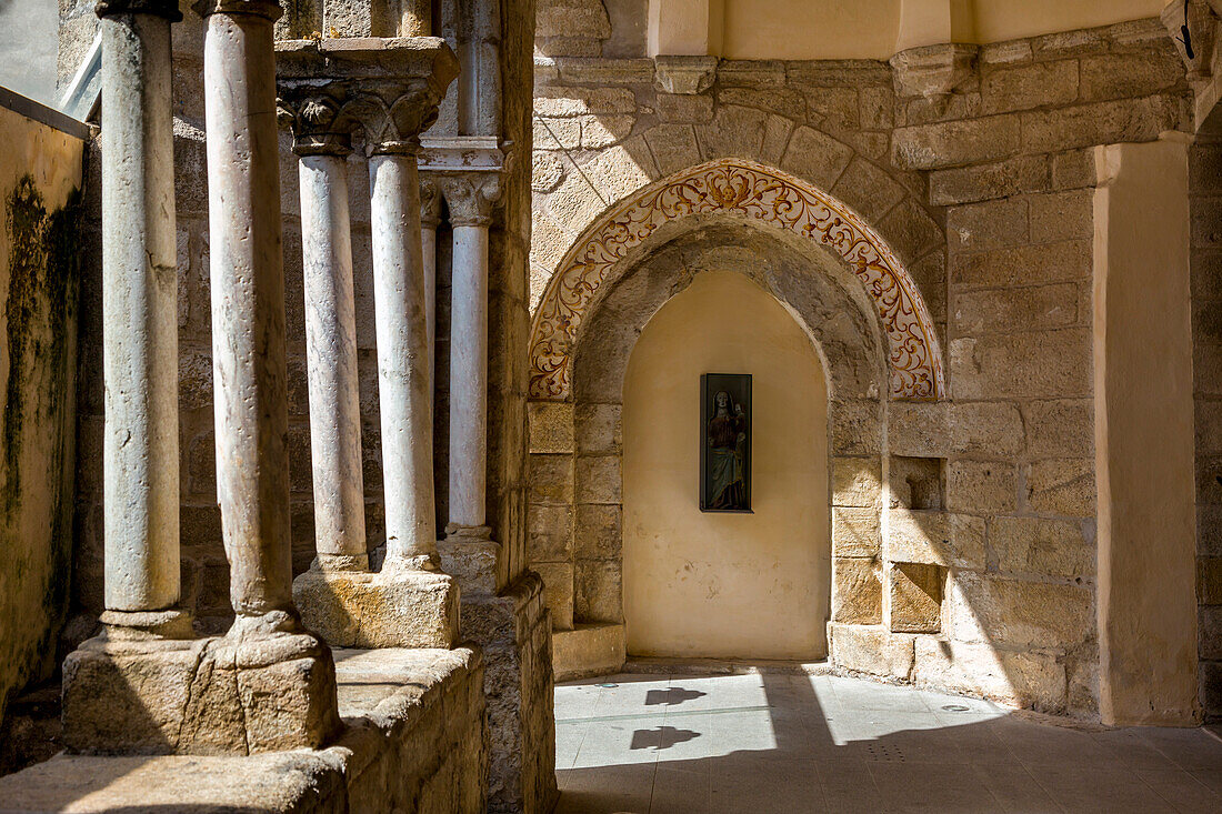 Arkade, Kirche Sao Francisco, Evora, Alentejo, Portugal