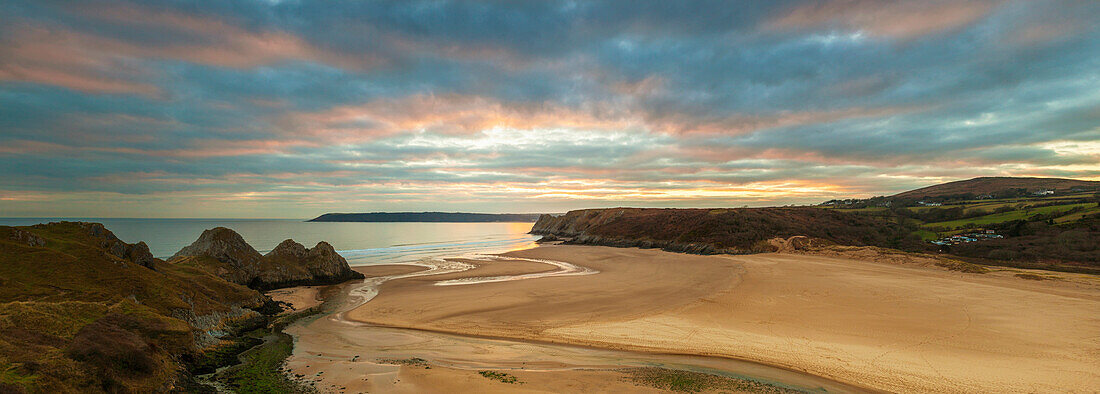 Three Cliffs Bay, Gower, Peninsula, Swansea, West Glamorgan, Wales, United Kingdom, Europe