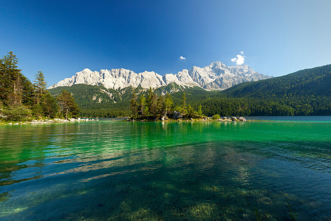 Eibsee mit Zugspitze, Wettersteingebirge, bei Garmisch-Partenkirchen, Werdenfelser Land, Bayern, Deutschland