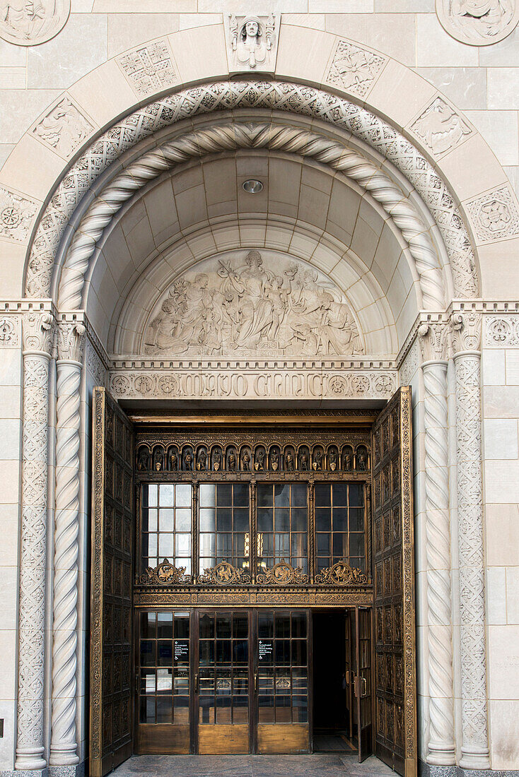 'Plummer Building, Mayo Clinic; Rochester, Minnesota, United States of America'
