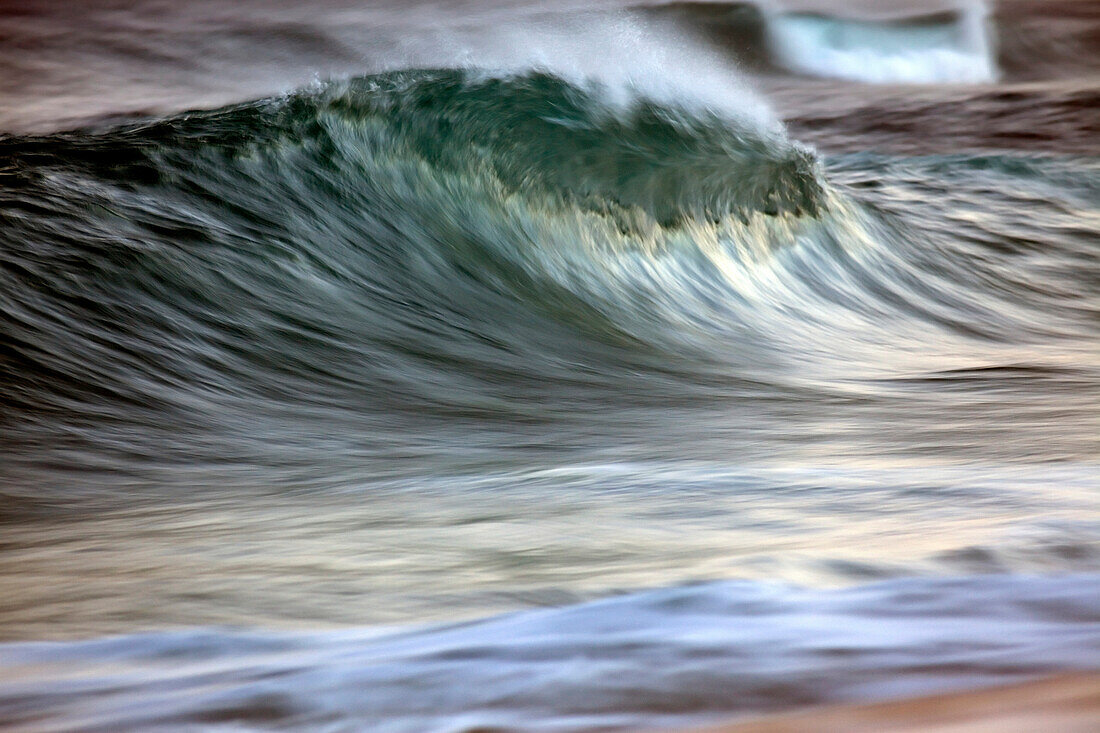 'Motion blur of breaking wave; Hawaii, United States of America'
