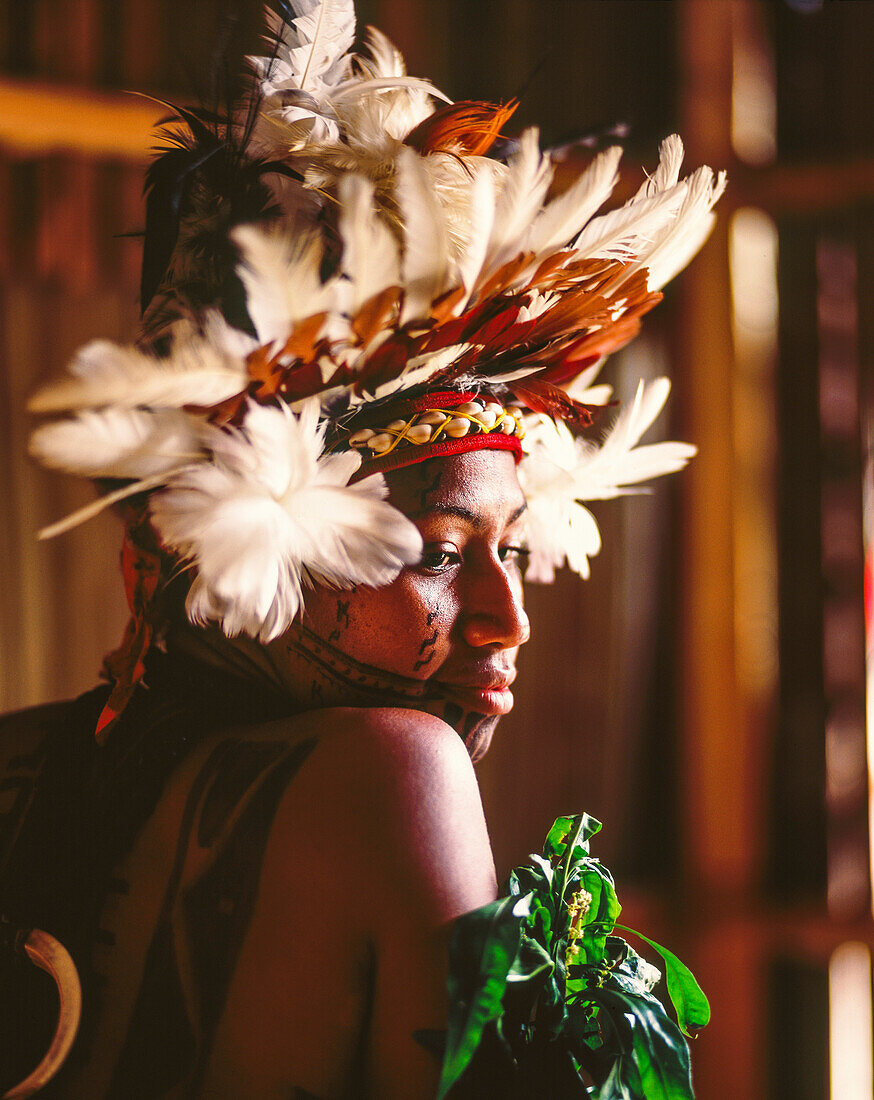 Teilnehmerin am Schönheitswettbewerb Miss Hiri Hanenamo, Zentralprovinz, Papua-Neuguinea