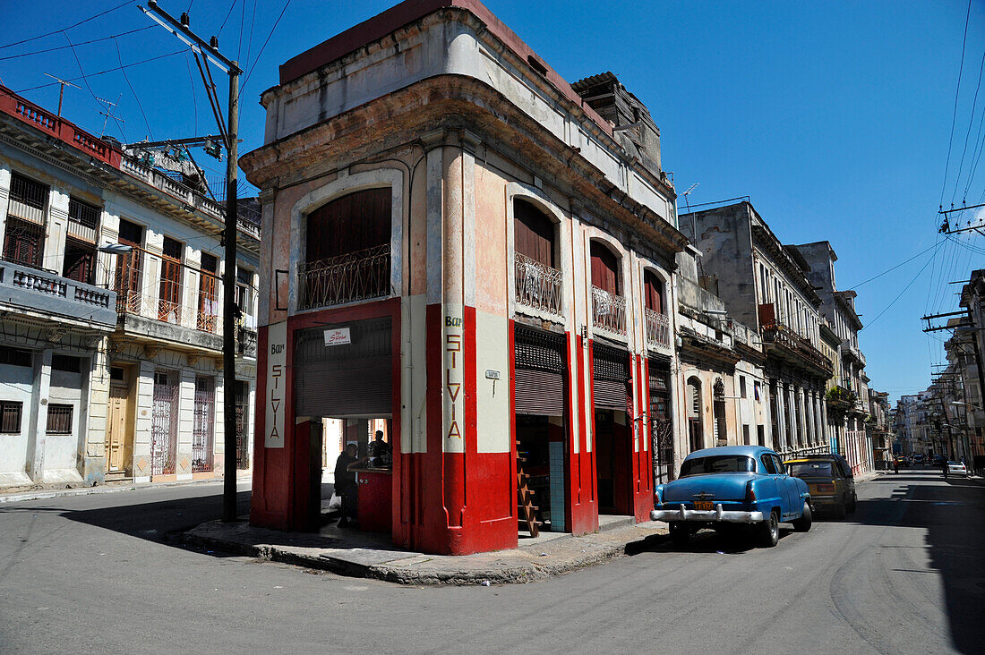 Caribbean, Cuba, Havana, Centro Habana, corner café