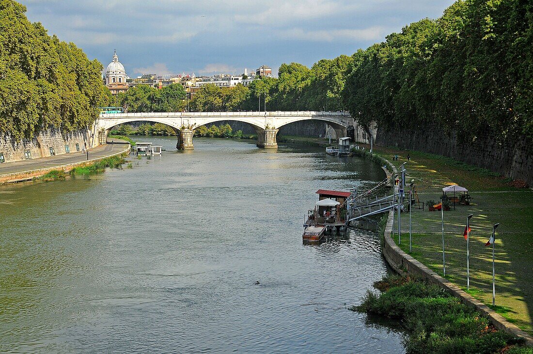 Rome, capital city of Italy, The Tiber river