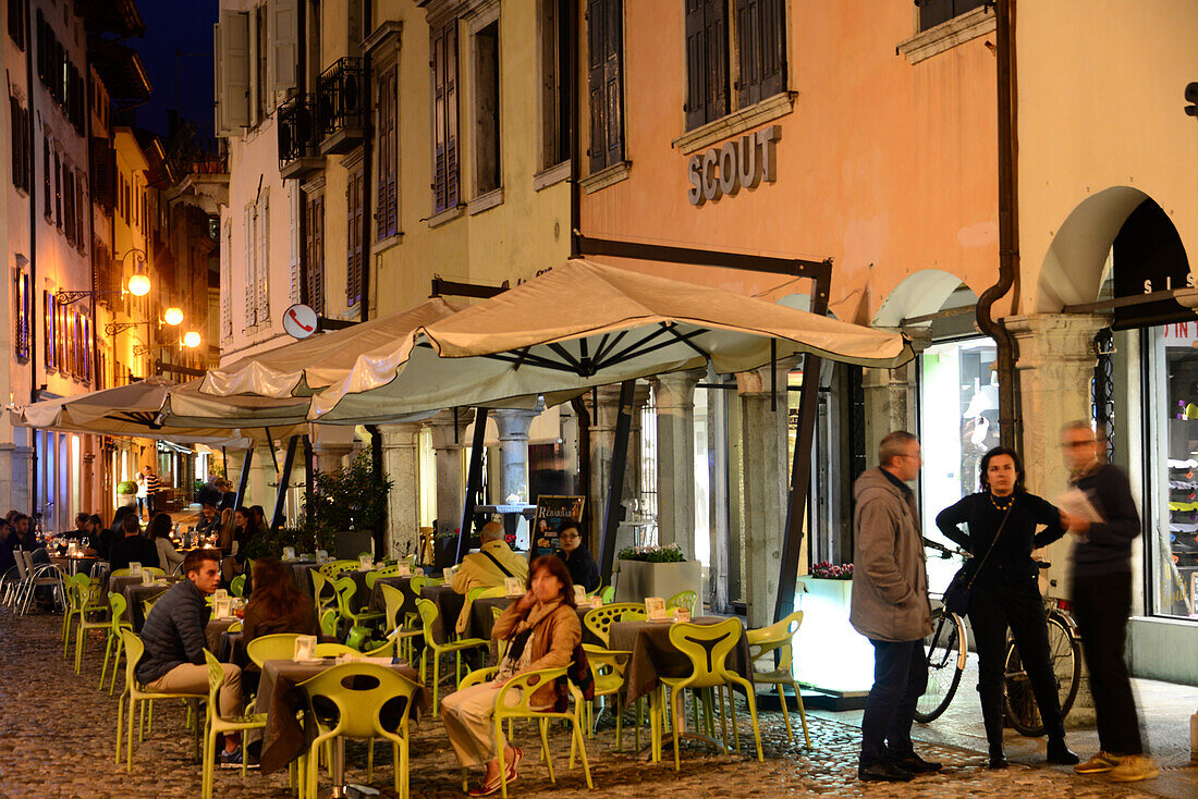 am Piazza San Giacomo, Udine, Friaul, Nord-Italien, Italien