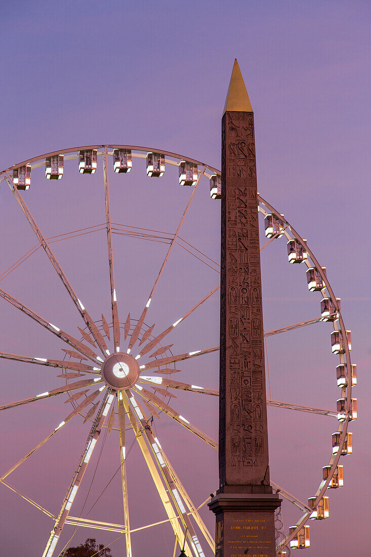 place de la concorde and the ferris wheel set up during the christmas holidays, 8th arrondissement, paris (75), ile-de-france, france