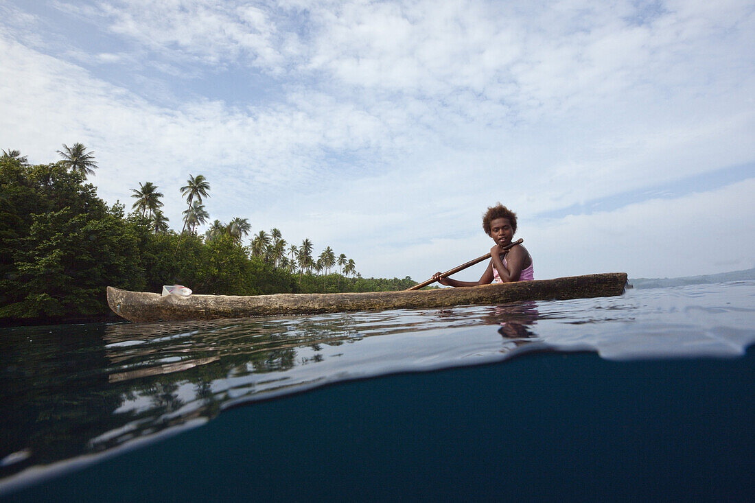 Einheimische in Einbooten, Florida Islands, Salomonen