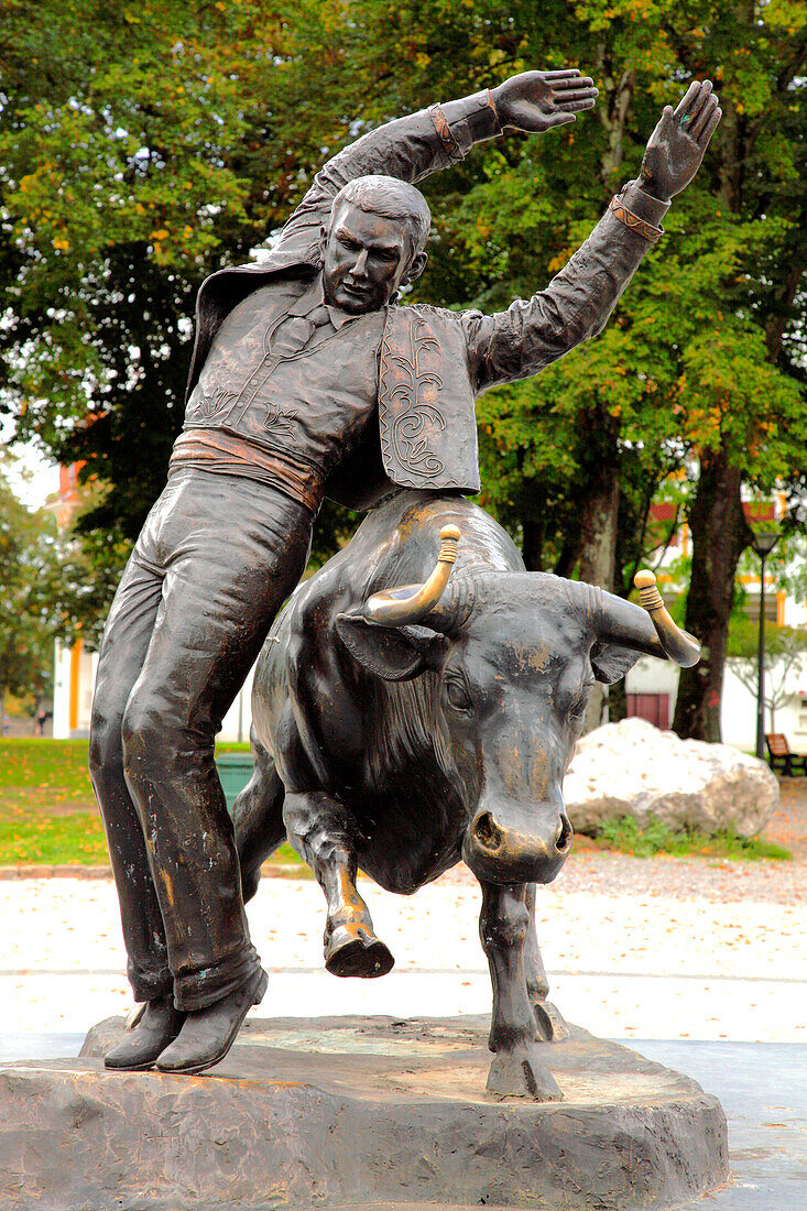 'France, Aquitaine, Landes (40), Dax, ''l'écarterur et la vache Fédérale'''