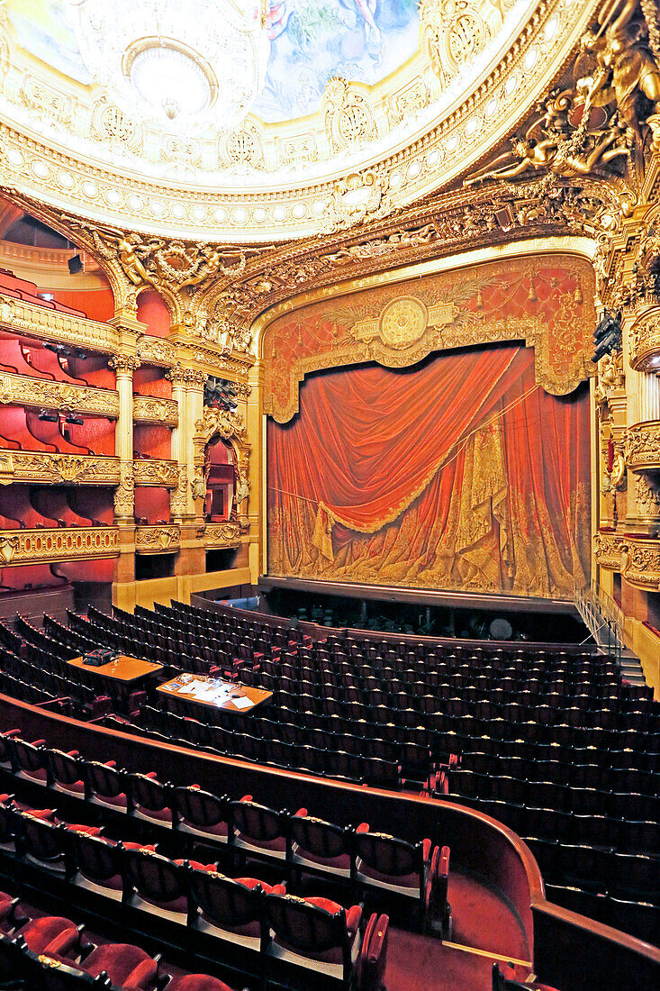 France,Paris, 9th district, Palais Garnier, Paris Opera, La Salle de Spectacle