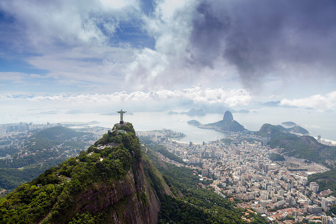 Rio de Janeiro landscape showing Corcovado, the Christ and the Sugar Loaf, UNESCO World Heritage Site, Rio de Janeiro, Brazil, South America