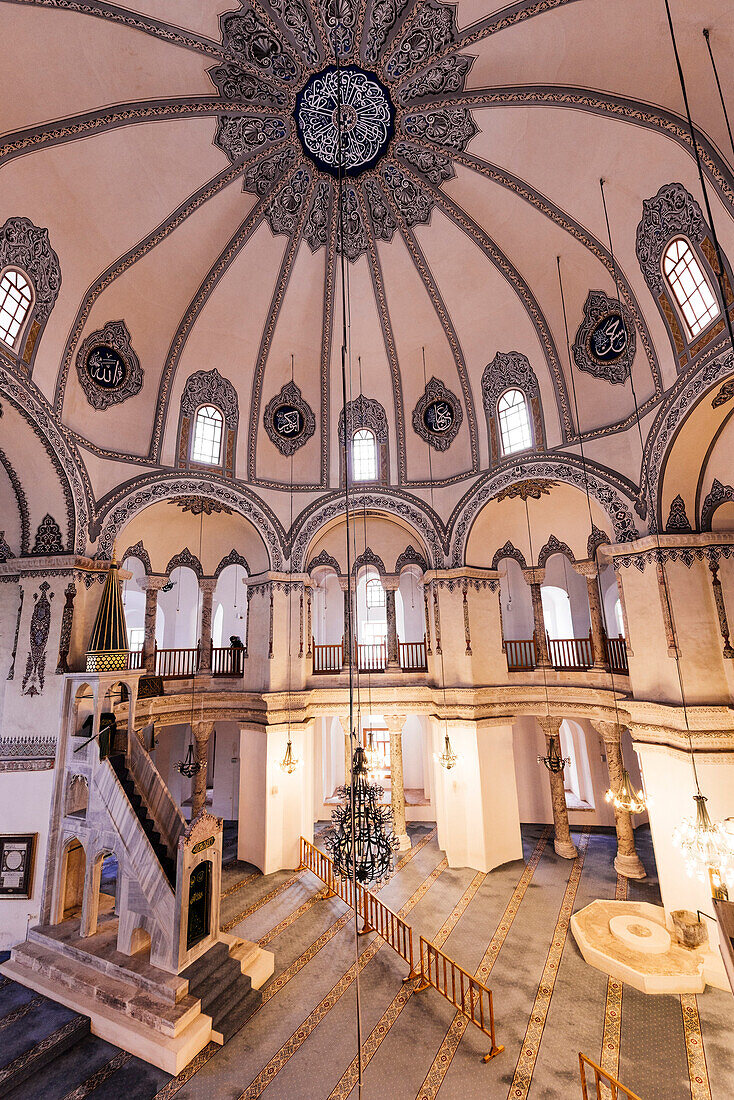 Interior of Little Aya Sofya Mosque (Kucuk Ayasofya Camii), Sultanahmet, Istanbul, Turkey, Europe