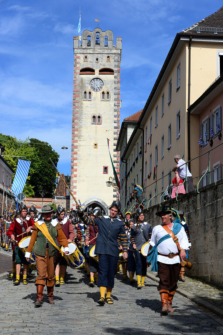 Ruethenfest in Landsberg mit Bayerntor, Feste in Bayern, Deutschland