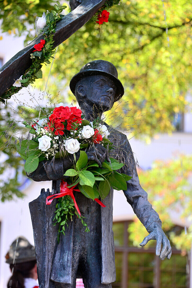 Valentin fountain at Viktualien market, Munich, Bavaria, Germany