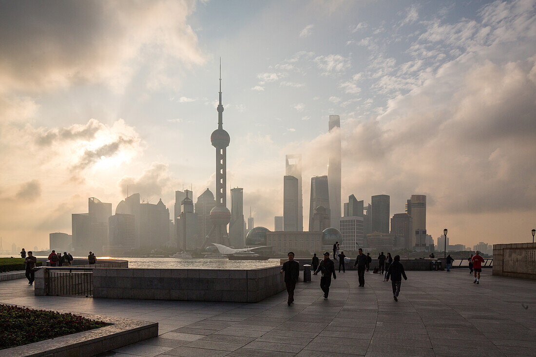 morning sky, sunrise, waterfront, Pudong skyline from the Bund, Huangpu River, skyscrapers, Oriental Pearl Tower, Shanghai Tower, Jin Mao Tower, towers, high-rise, silhouette, icon, finance, Shanghai, China, Asia