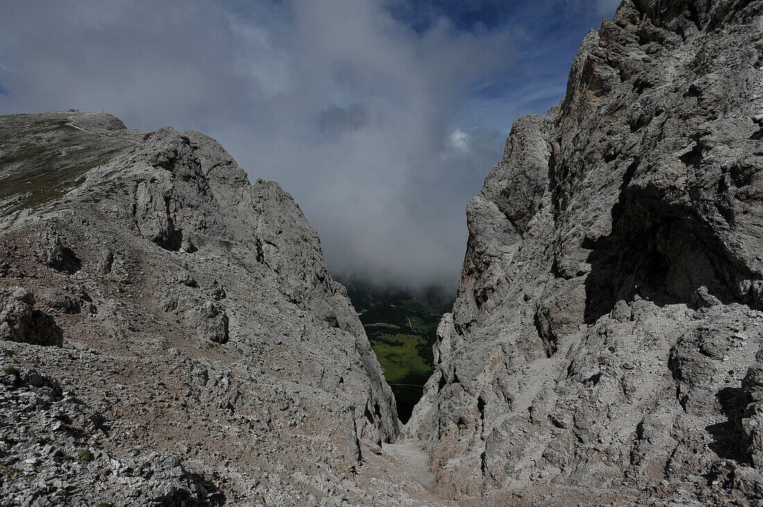 Little Peitlerkofel, View to Wuerzjoch, Geisler Group, Dolomites, South Tyrol, Italy