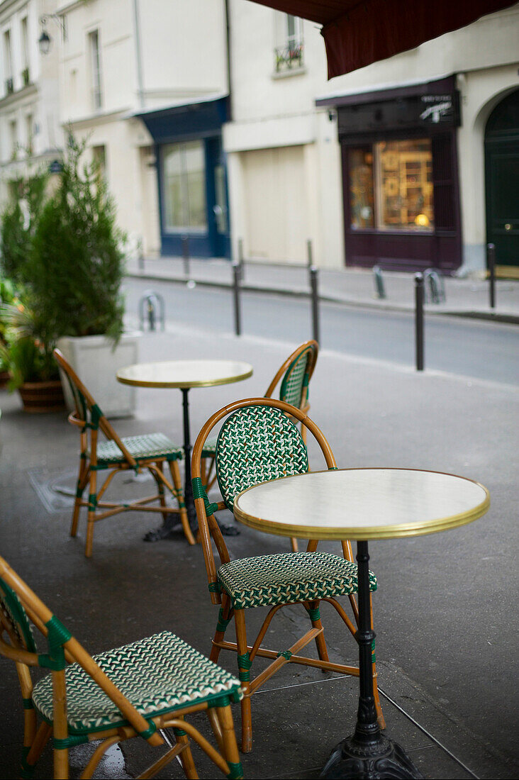 Cafe Table, Paris, France