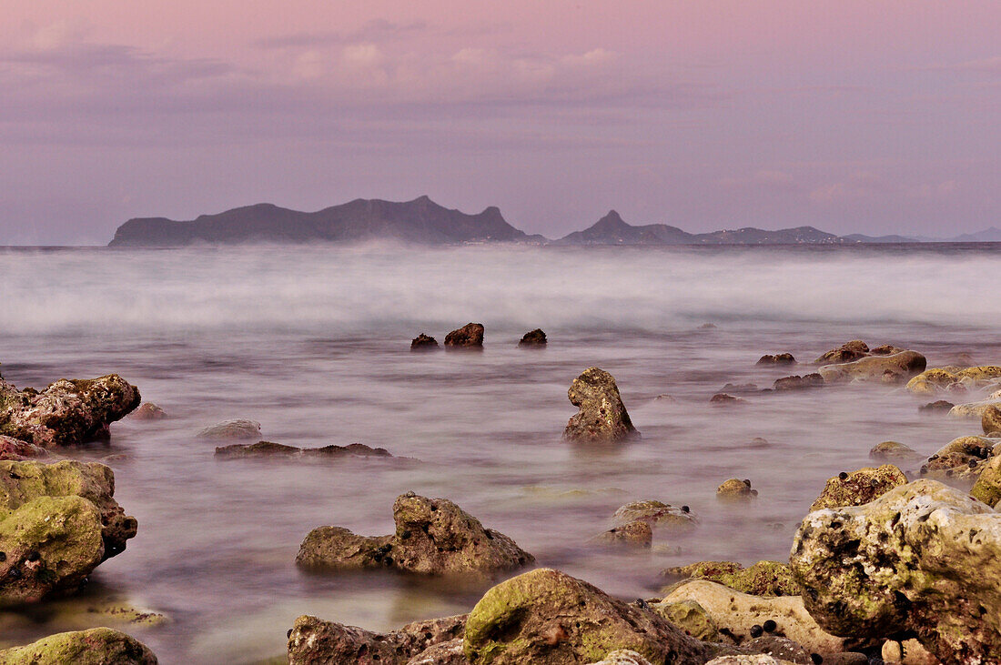 Coral rocks at beach at sunset, sea, Sandy Island, Carriacou, Grenada, Lesser Antilles, West Indies, Windward Islands, Antilles, Caribbean, Central America