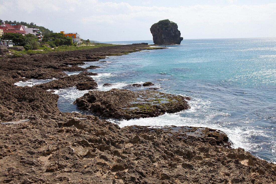 Big rock on the coast of Kenting, Taiwan, Republik China, Asia
