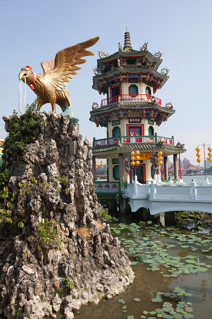 Pagoda, temple at the lake lotus in Kaohsiung, Taiwan, Republik China, Asia