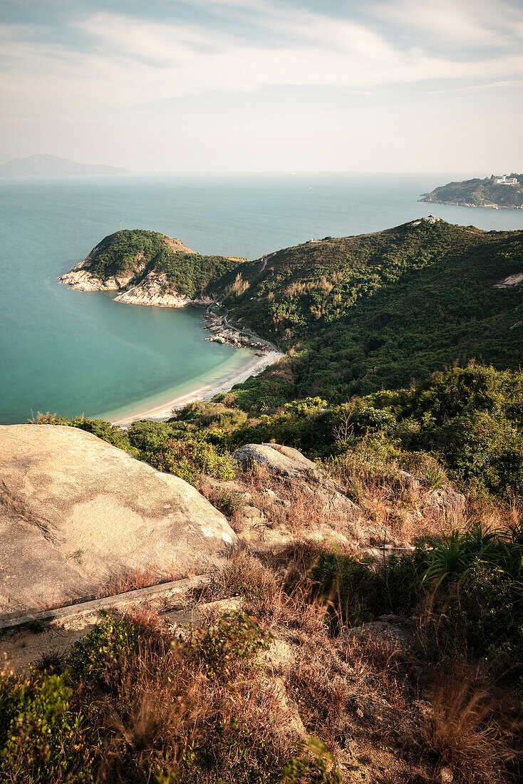 türkises Wasser, einsamer Strand auf Insel Cheng Chau, Hongkong, China, Asien, Langzeitbelichtung
