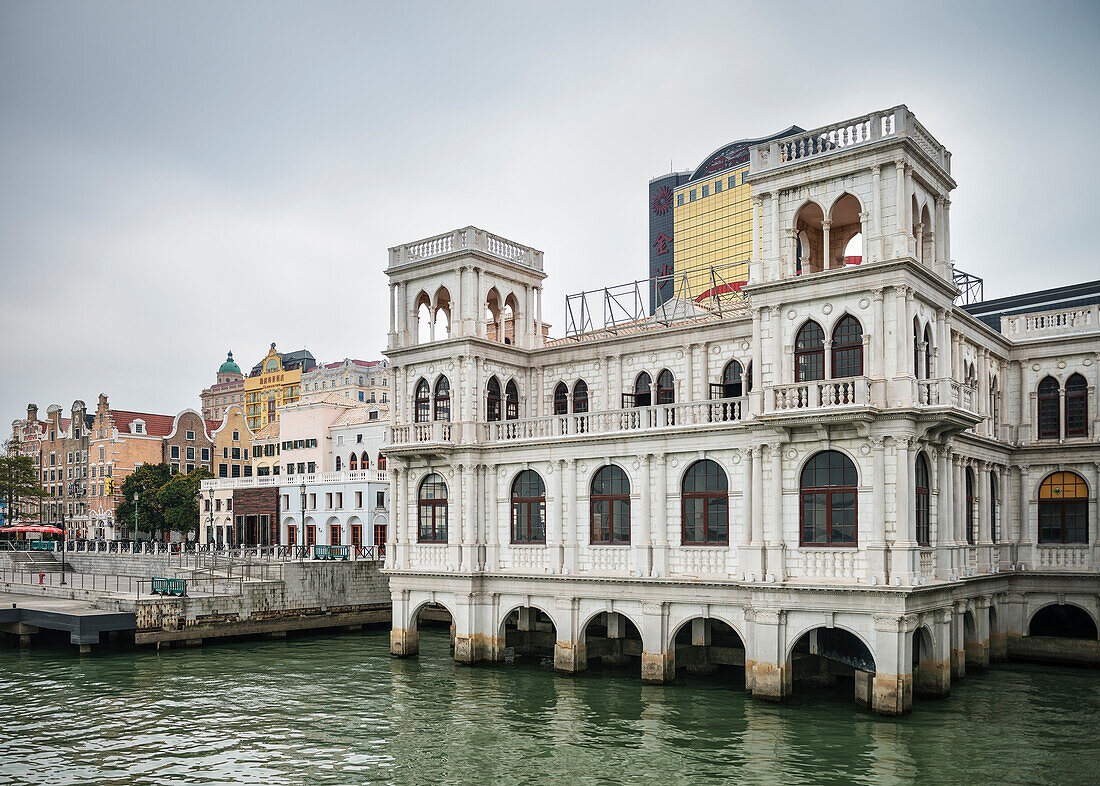 retorten Architektur im Fisherman Wharf, Macau, China, Asien