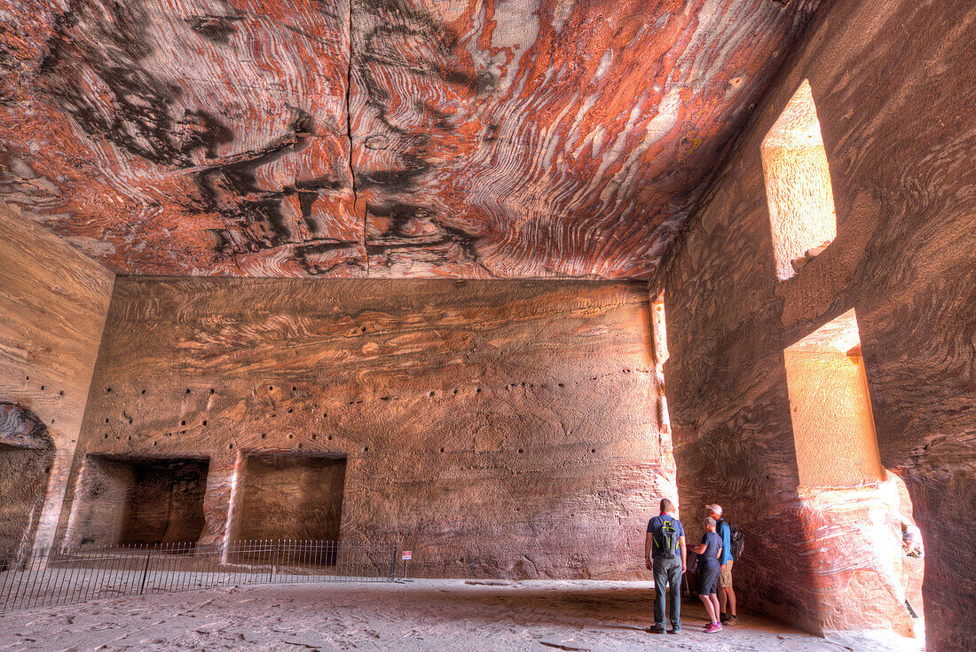 Inside the Urn Tomb, Royal Tombs, Petra, UNESCO World Heritage Site, Jordan, Middle East