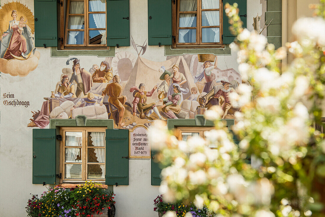 Painted mural on a house wall, Mittenwald, Upper Bavaria, Bavaria, Germany