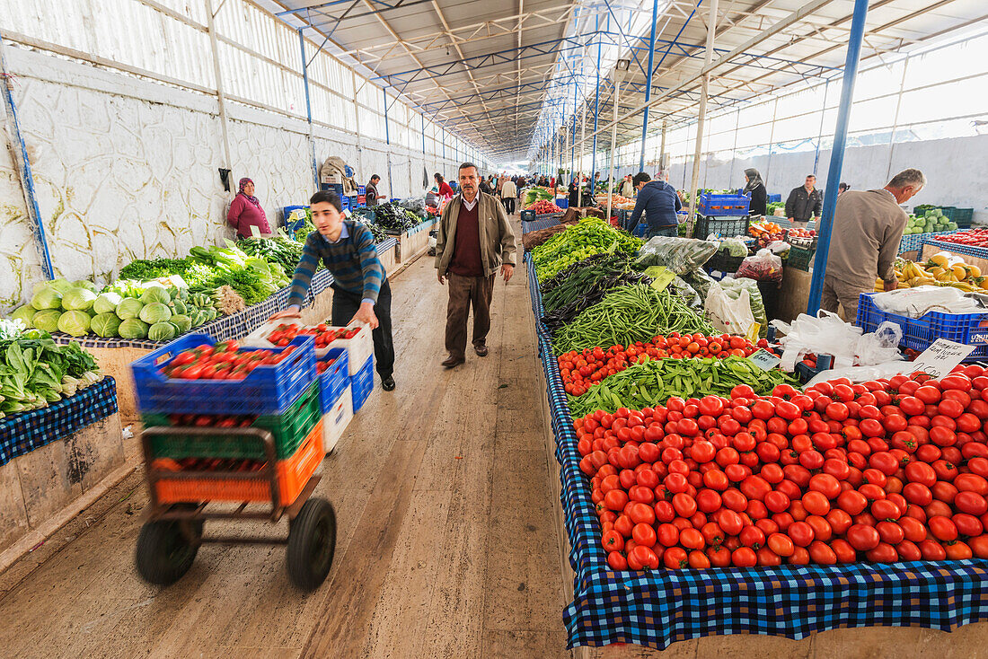 Fresh produce market, Fethiye, Anatolia, Turkey, Asia Minor, Eurasia