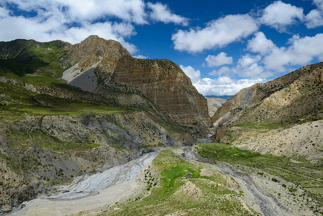 Yak Khola Tal auf dem Weg von Nar ueber den Teri La ins Mustang, Nepal, Himalaya, Asien