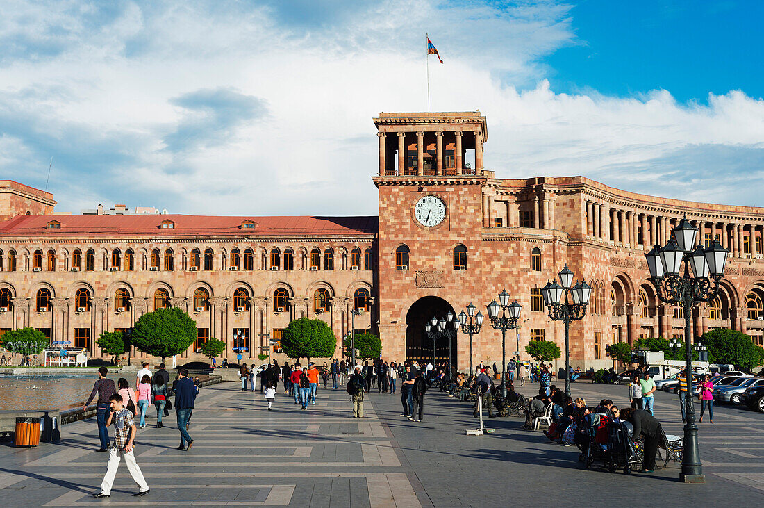 Republic Square, Government of the Republic of Armenia building, Yerevan, Armenia, Caucasus, Central Asia, Asia