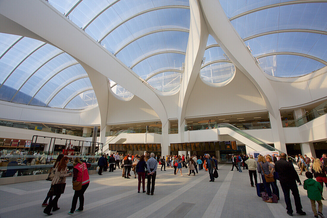 Grand Central Concourse, Birmingham New Street Station, Birmingham, West Midlands, England, United Kingdom, Europe