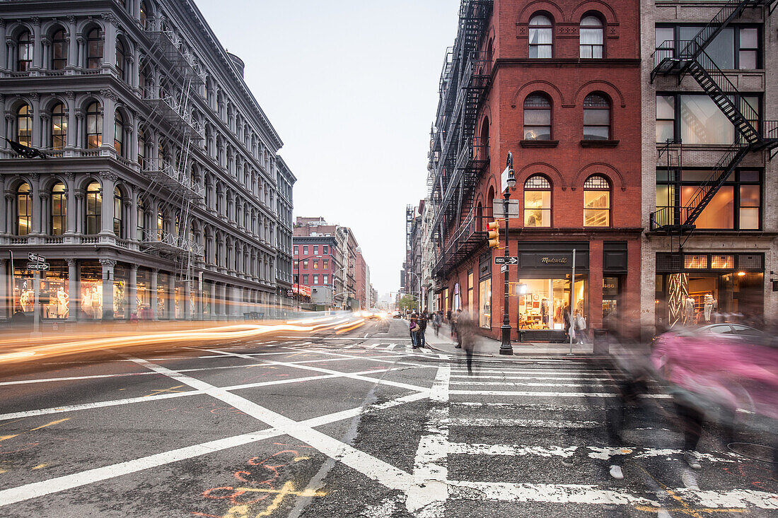 Broome Street, Broadway, Soho, Manhattan, New York, USA