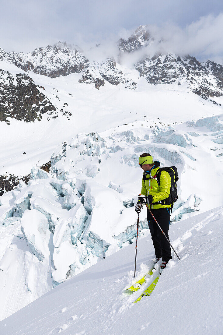 Skifahrer am Grands Montets, Argentiere, Frankreich