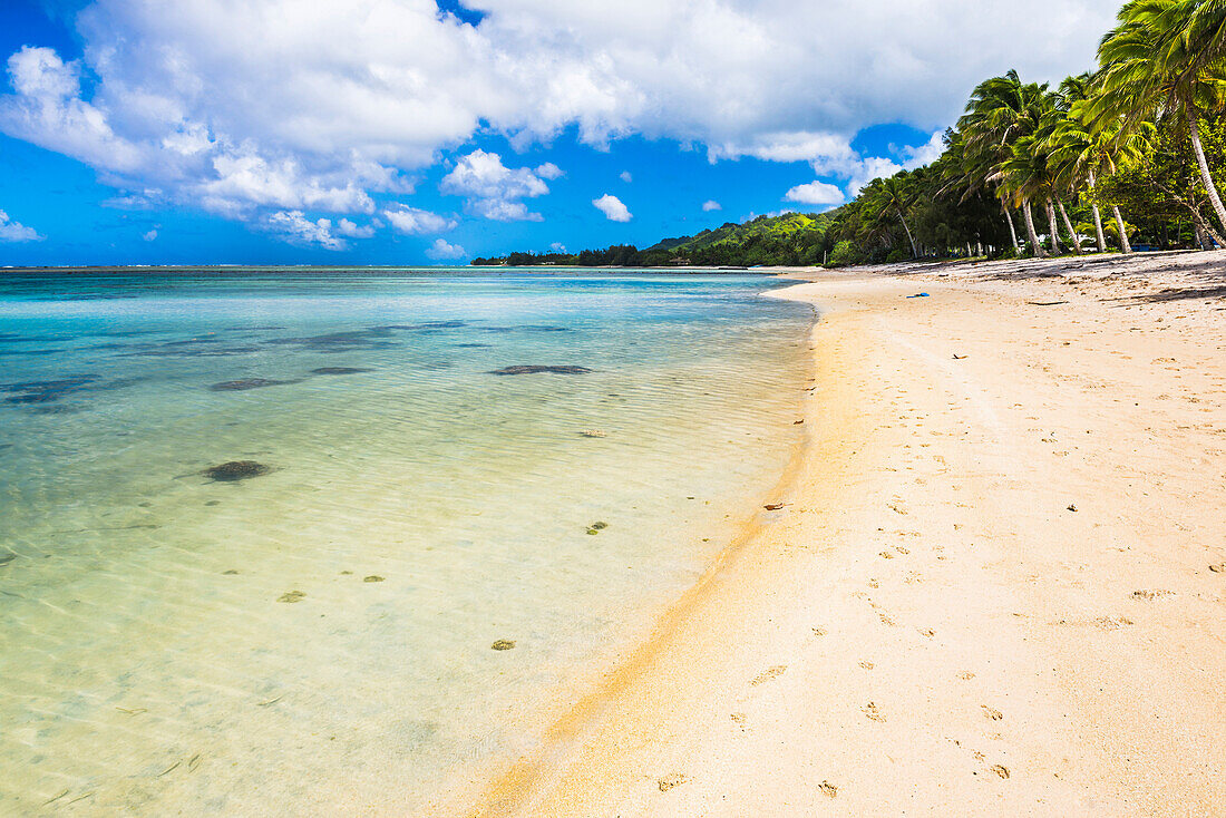 Tropical Beach in Muri area of Rarotonga, Cook Islands, South Pacific, Pacific
