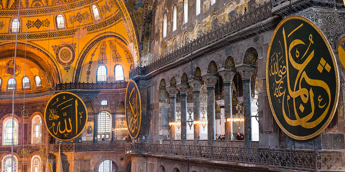 Inside Hagia Sophia, which has been a church, a mosque and is now a museum, UNESCO World Heritage Site, Istanbul, Turkey, Europe