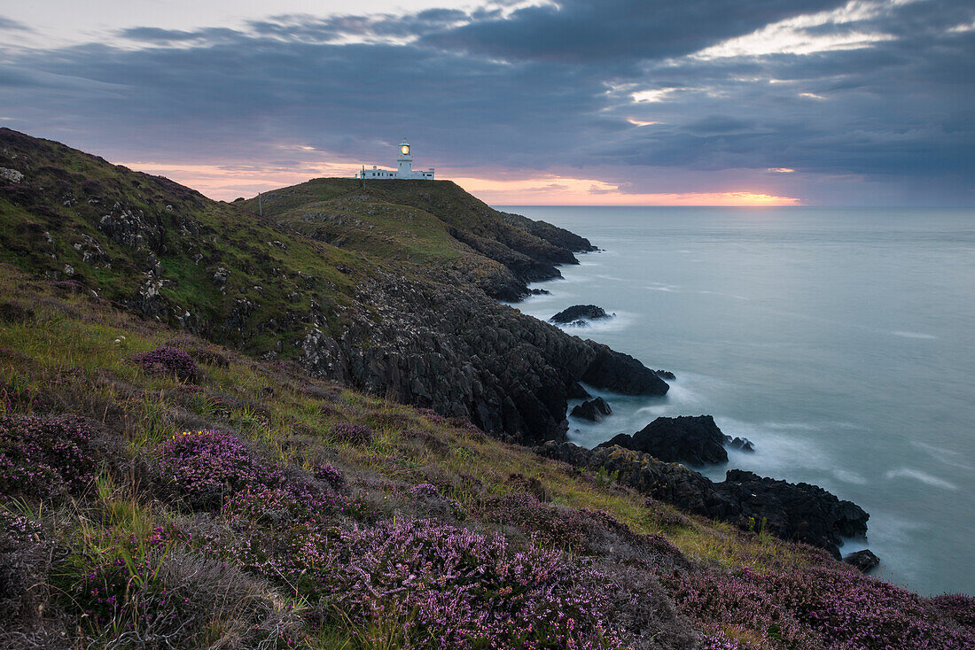 Strumble Head Lighthouse at dusk, Pembrokeshire Coast National Park, Wales, United Kingdom, Europe