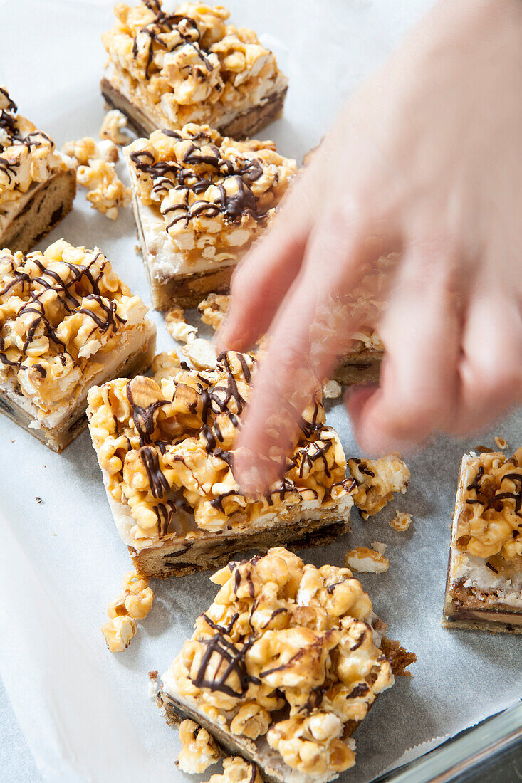 Caramel Popcorn Bars