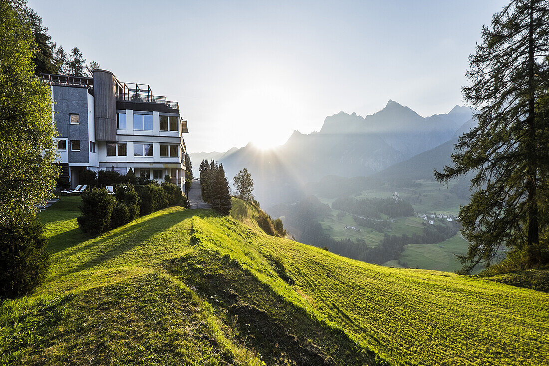 Hotel Paradies, Dorf Ftan, Gemeinde Scoul, Unterengadin, Graubünden, Schweiz
