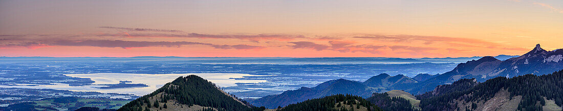 Panorama from Hochries with Riesenberg, lake Chiemsee, Chiemgau and Kampenwand at twilight, view from Hochries, Hochries, Chiemgau, Chiemgau Alps, Upper Bavaria, Bavaria, Germany