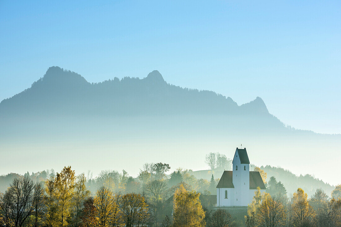 Church in front of Heuberg, Samerberg, Chiemgau, Chiemgau Alps, Upper Bavaria, Bavaria, Germany