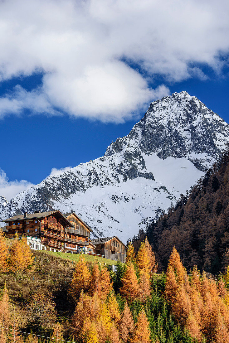 Farmhouses with Gloedis, valley of Lesachtal, Schober Range, High Tauern, High Tauern National Park, East Tyrol, Tyrol, Austria