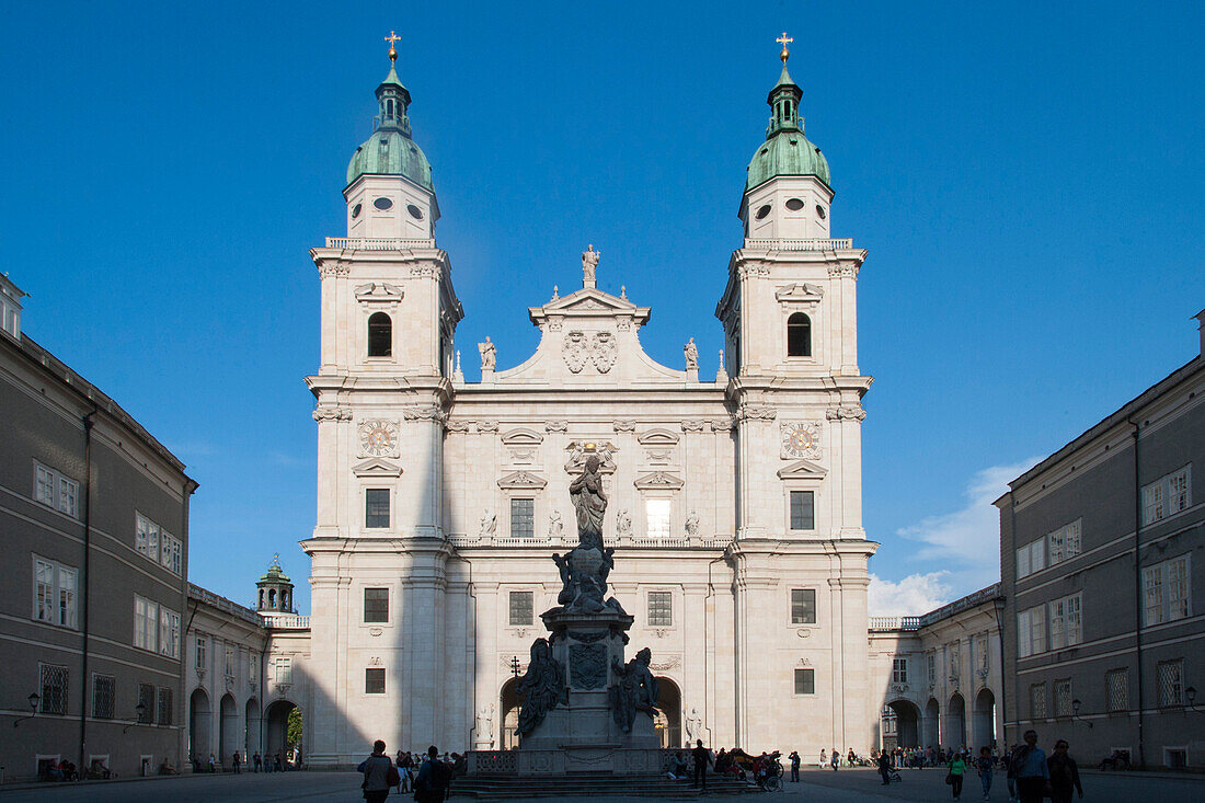 barocke Westfassade Dom, das historische Zentrum der Stadt Salzburg, UNESCO Welterbestätte, Österreich