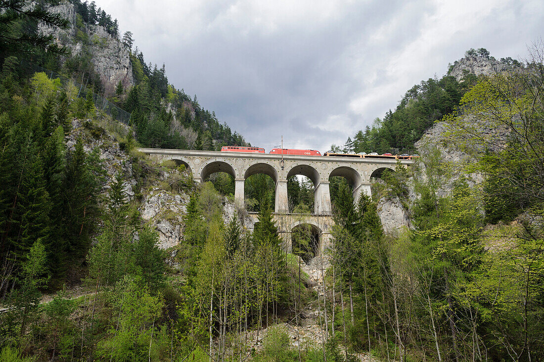 Krauselklause-Viadukt, UNESCO Welterbestätte Semmeringeisenbahn, Steiermark, Österreich