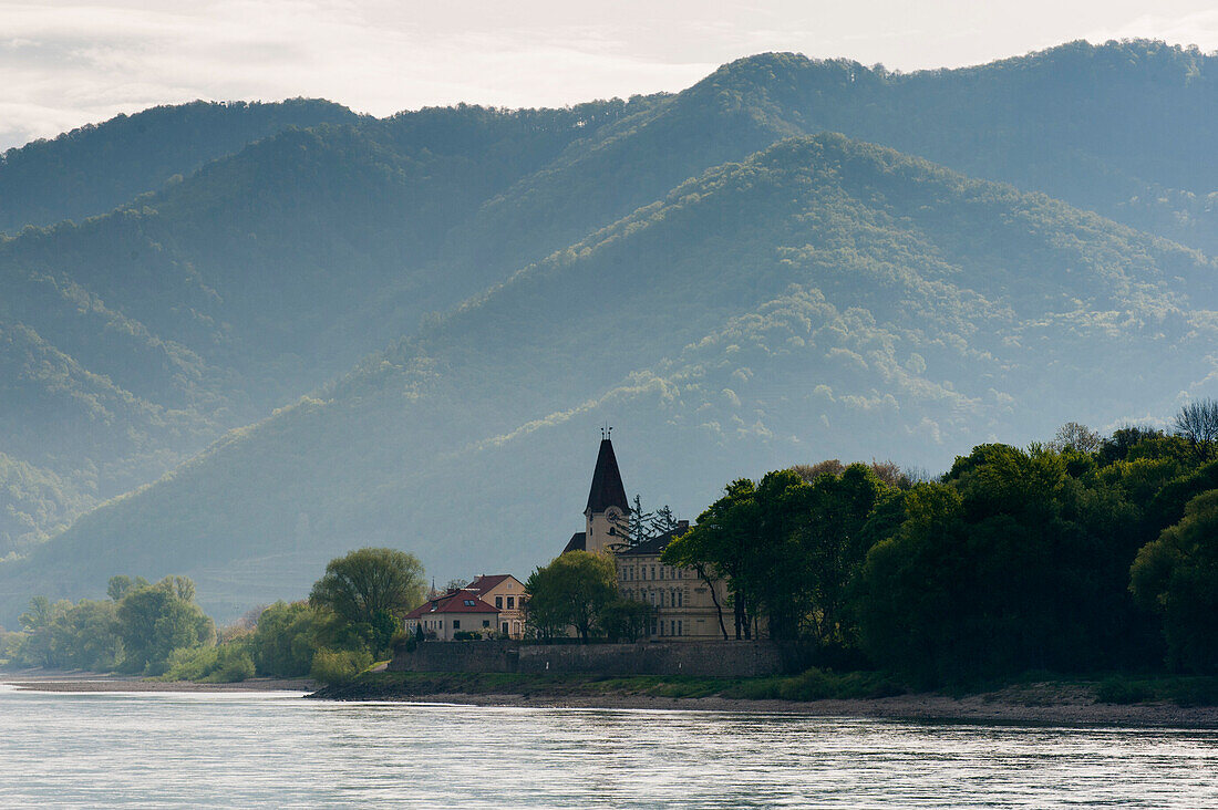 Danube, St. Johann im Mauerthale, UNESCO World Heritage Site The Wachau Cultural Landscape, Lower Austria, Austria