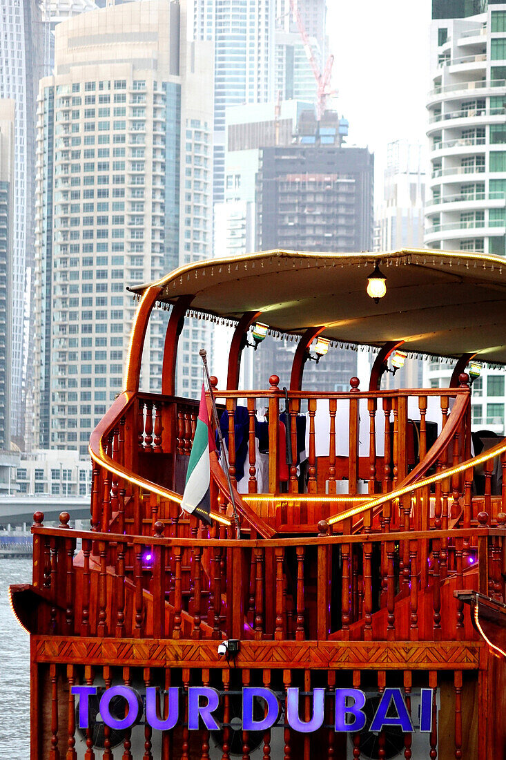 Bootsfahrten in der Dubai Marina, Dubai, Vereinigte Arabische Emirate, VAE