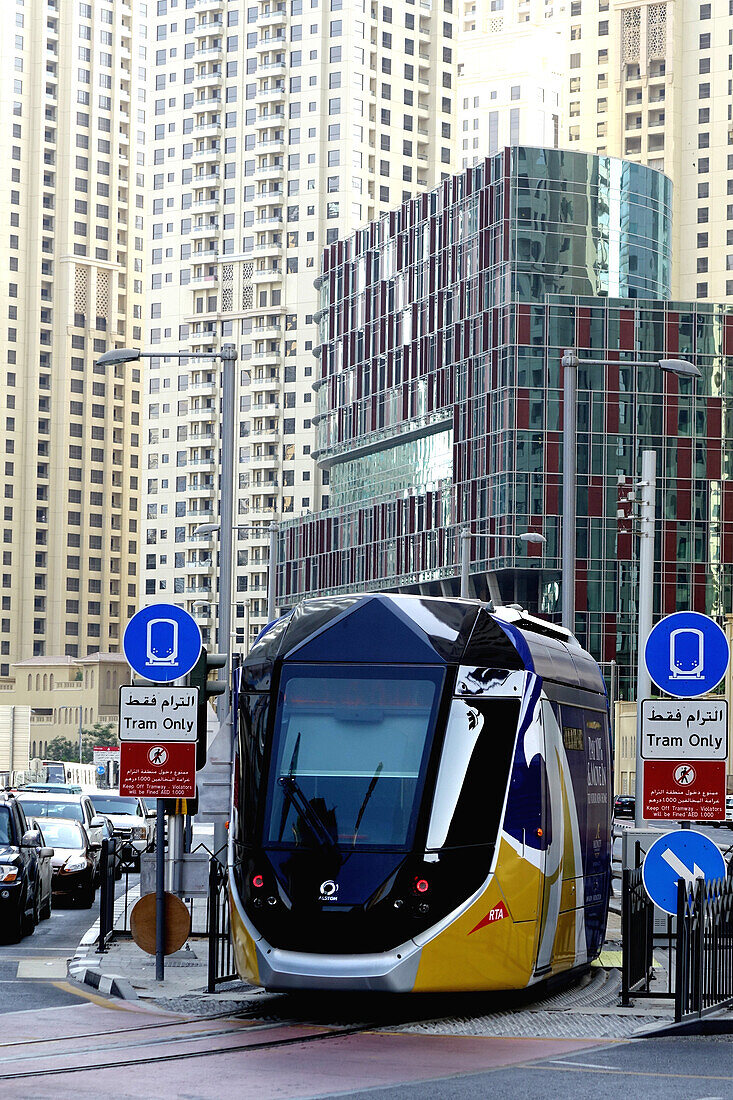 Straßenbahn, Tram, Dubai Marina, Dubai, Vereinigte Arabische Emirate, VAE