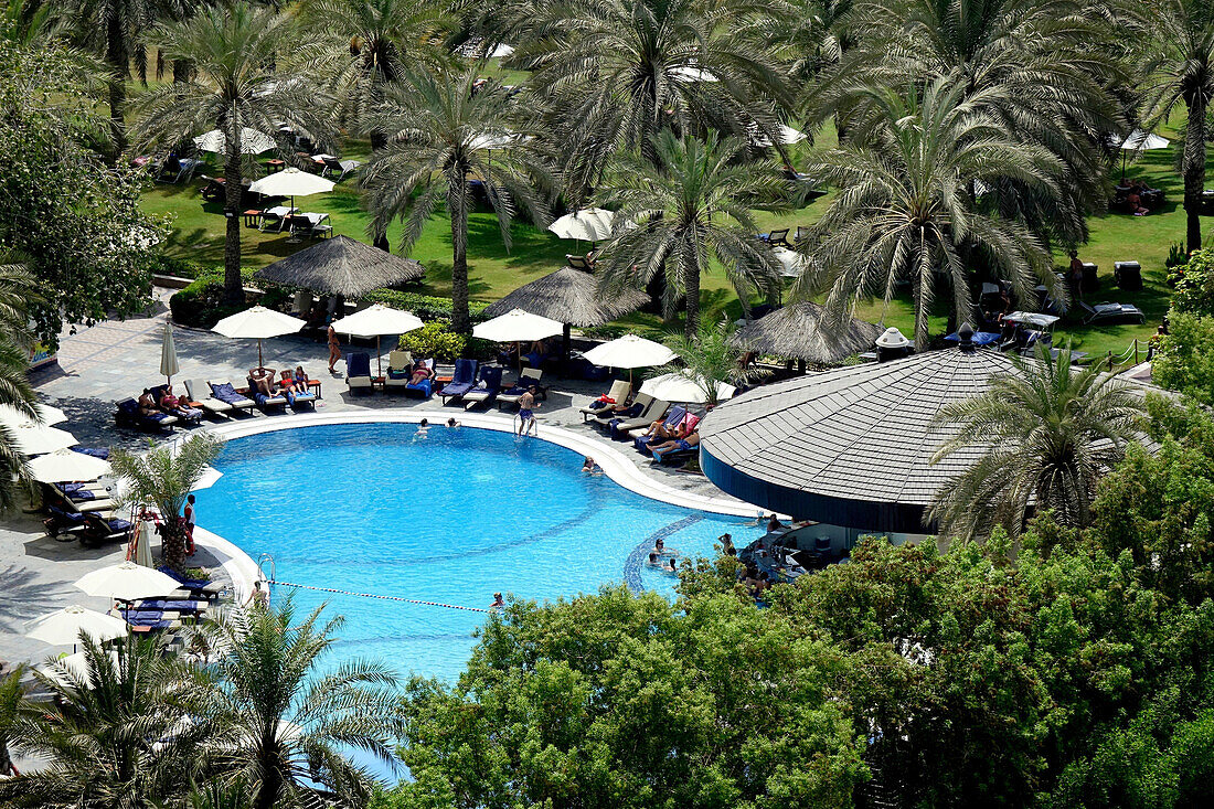 Urlaub, Hotel Pool und Garten, Dubai, Vereinigte Arabische Emirate, VAE