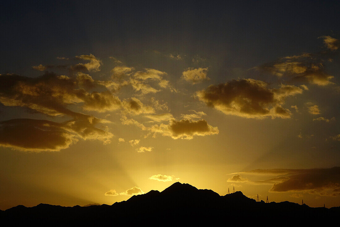 Berge, Sonnenaufgang, Khor Fakkan, Emirat Sharjah, Vereinigte Arabische Emirate, VAE