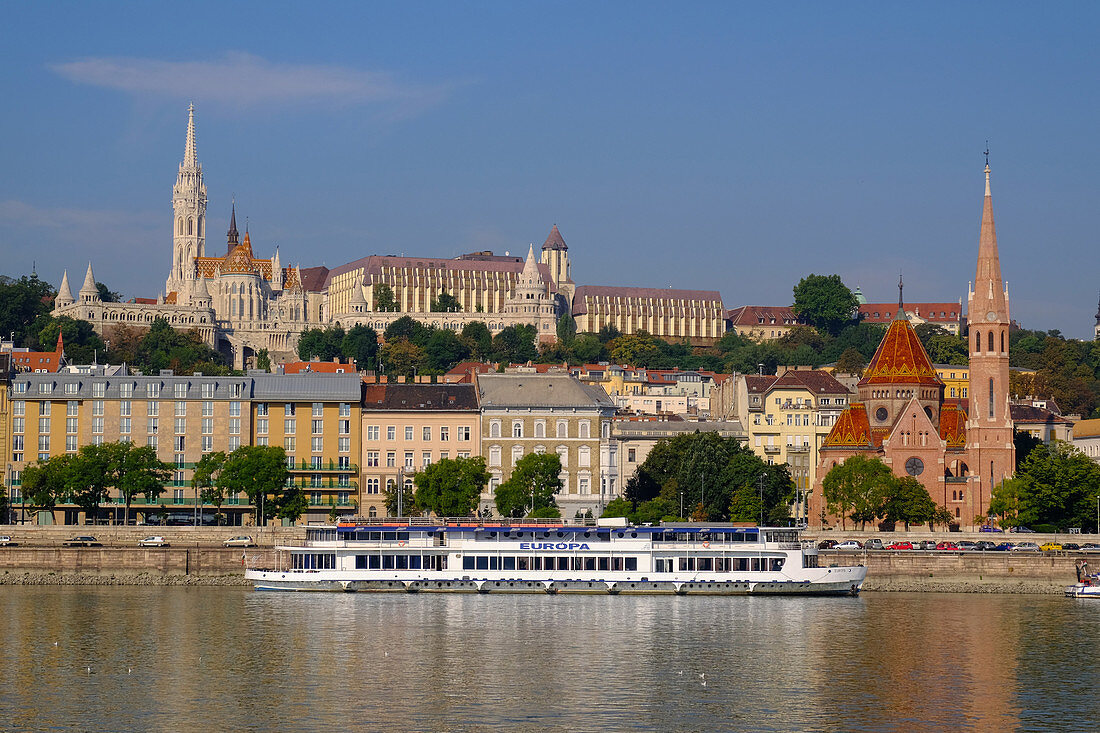 The Capuchin Church Kapucinus Templom and in the foreground the Matthias church and the Fishermen's bastion, Halaszbastya, Buda side of the River Danube, Budapest, Hungary, Europe