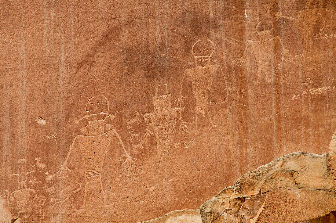 Fremont petroglyphs, Capitol Reef National Park, Fruita, Utah, United States of America, North America
